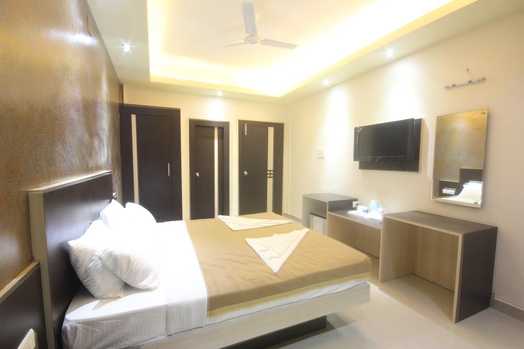 Urmee Hotel Bhubaneswar Room photo